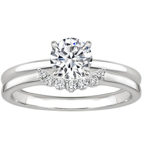 A 7.50-inch fashion bracelet adorned with 22 round-shaped diamonds totaling 4.00 carats—graceful, radiant, and endlessly versatile.