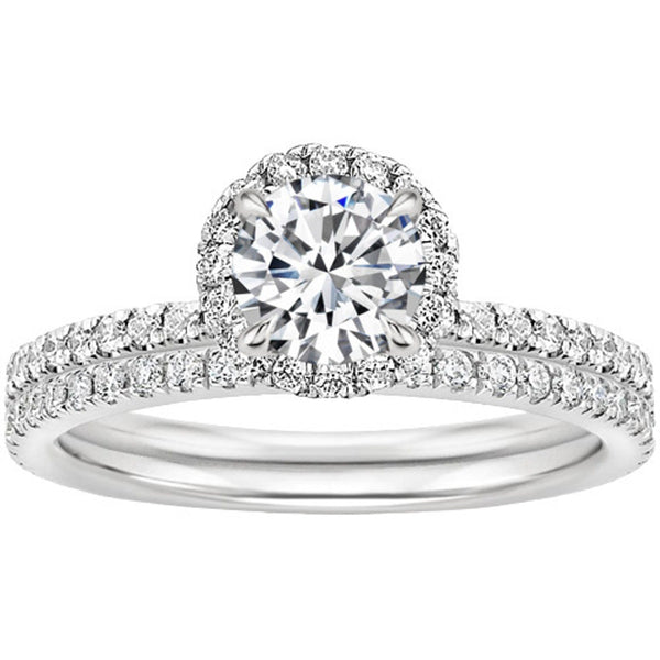 A 7-inch fashion bracelet featuring 28 marquise-shaped diamonds totaling 15.40 carats—designed to captivate with elegance and dramatic brilliance.