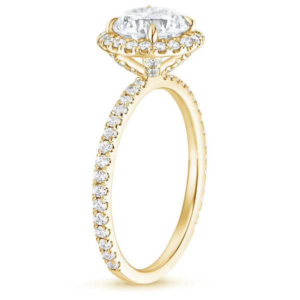 A 7-inch fashion bracelet featuring 28 marquise-shaped diamonds totaling 15.40 carats—designed to captivate with elegance and dramatic brilliance.