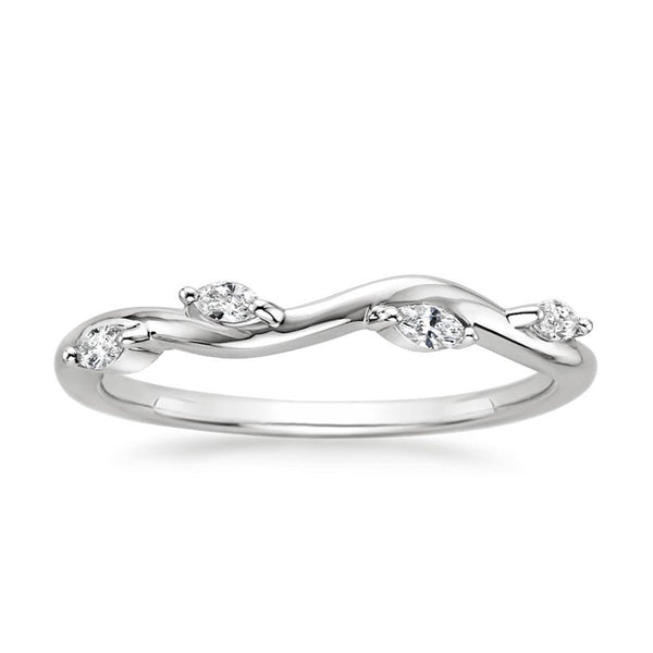 A sophisticated 7-inch fashion bracelet featuring 34 emerald-shaped diamonds totaling 7.21 carats—an elegant display of refined luxury.
