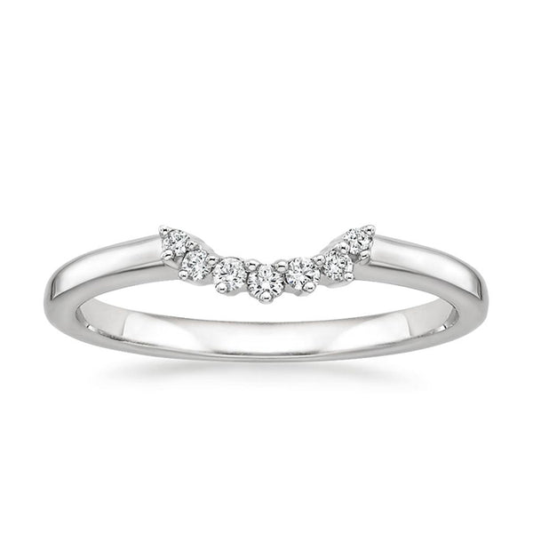 A 7.50-inch fashion bracelet adorned with 22 round-shaped diamonds totaling 4.00 carats—graceful, radiant, and endlessly versatile.