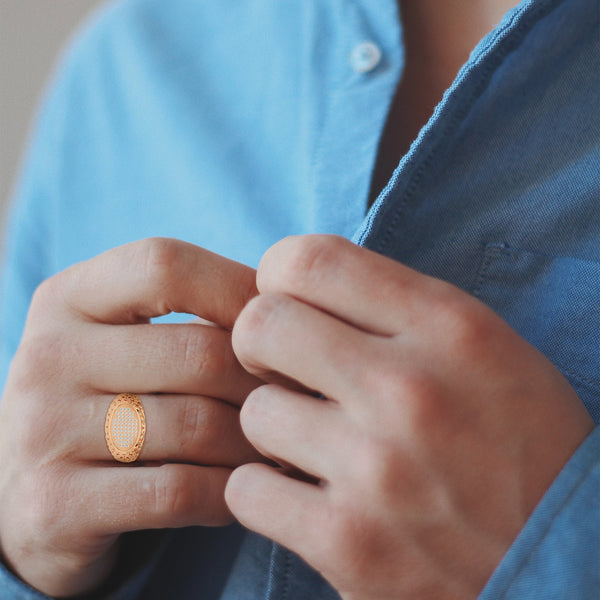 “Experience timeless luxury with this intricately crafted diamond oval ring, showcasing brilliance, premium craftsmanship, and unmatched elegance for every modern style.”